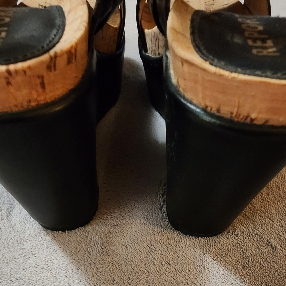Report Platform Wedge Sandal - Picture 7 of 9